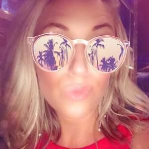 Meet your Posher, Taylor